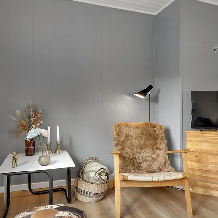Vakantiehuis 2 Bedroom Beautiful In Allinge-Sandvig
