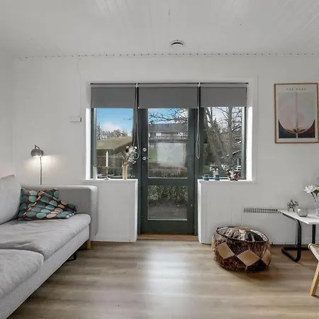 Vakantiehuis 2 Bedroom Beautiful In