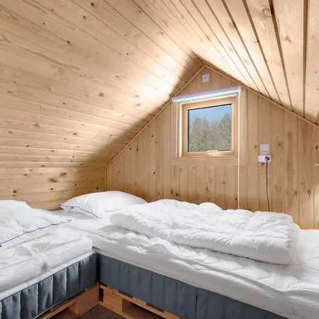 Vakantiehuis 2 Bedroom Beautiful In Allinge-Sandvig